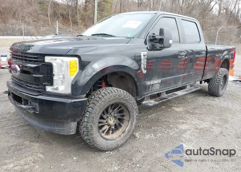 2017 Ford F-250 Xl z USA, uszkodzony, nr VIN 1FT7W2BT0HEF27194